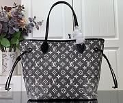 Louis Vuitton LV Neverfull Medium Handbag Size 31 x 28 x 14 cm - 4