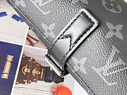 Louis Vuitton LV Travel Watch Case Size 20 × 9 × 9.5 cm - 5