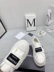 Chanel Bread Shoes White - 6