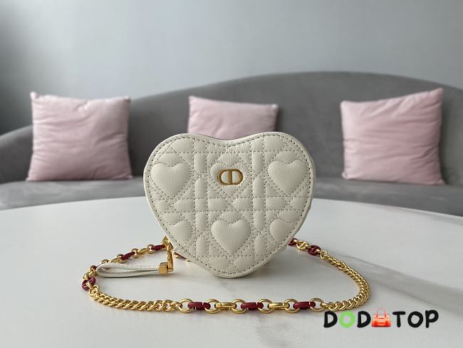 Dior Caro Heart-Shaped Chain Bag White Size 11 x 10 x 1.5 cm - 1