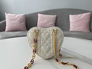 Dior Caro Heart-Shaped Chain Bag White Size 11 x 10 x 1.5 cm - 5