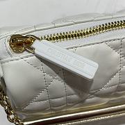 Dior White Large Calfskin Size 30 x 19 x 10 cm - 2