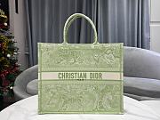 Dior Book Tote Apple Green Tiger Large Size 41.5 cm - 1