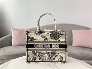 Dior Tote Bag Cream and Black Dior Zodiac Embroidery Size 36.5 x 28 x 17.5 cm - 1