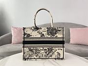 Dior Tote Bag Cream and Black Dior Zodiac Embroidery Size 36.5 x 28 x 17.5 cm - 6