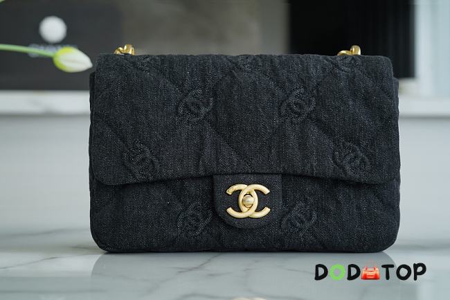 Chanel Denim Flap Bag Size 17 × 24 × 7 cm - 1