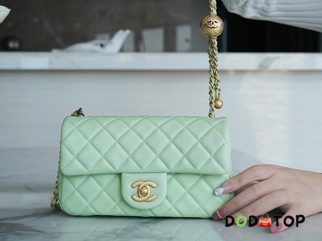 Chanel Mini Flap Bag Apple Green Size 13 × 20 × 7 cm - 1