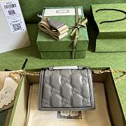 Gucci Matelassé Leather Small Handbag Grey Size 18 x 13 x 6.5 cm - 3