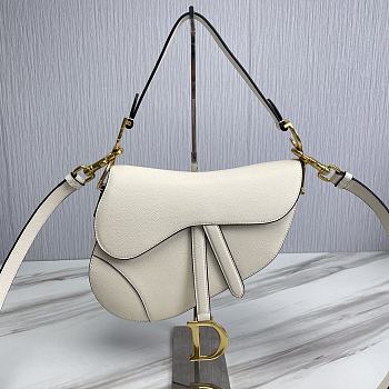 Dior Saddle Bag With Strap White Size 25.5 x 20 x 6.5 cm