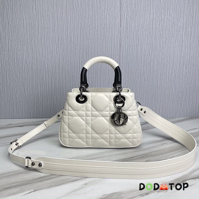 Dior Shoulder Bag White Size 25 x 17 x 9 cm - 1