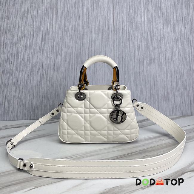 Dior Shoulder Bag White 01 Size 25 x 17 x 9 cm - 1