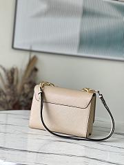 Louis Vuitton Twist Medium Handbag Size 23 x 17 x 9.5 cm - 6