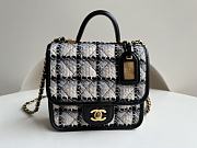 Chanel Small Retro Bag Size 17 x 20.5 x 6 cm - 1