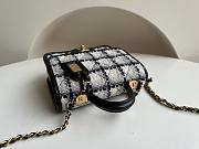 Chanel Small Retro Bag Size 17 x 20.5 x 6 cm - 5