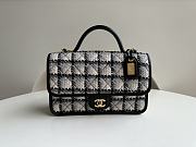 Chanel Small Retro Bag Size 25 x 21.5 x 7 cm - 6