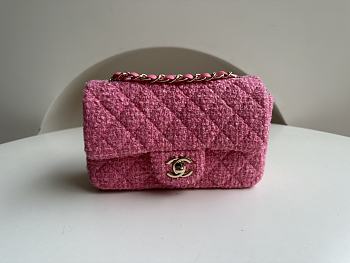 Chanel Woolen CF Pink Size 20 x 12 x 6 cm 