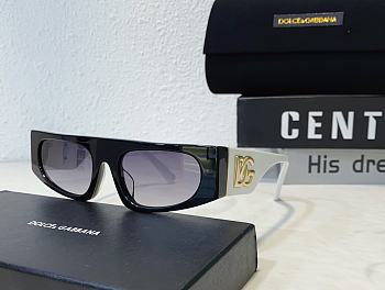 D&G Glasses 01
