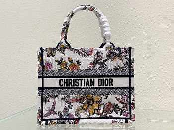 Dior Book Tote Bag Size 26.5 x 21 x 14 cm