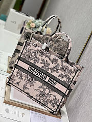 Dior Book Tote Bag Large 01 Size 42 x 35 x 18.5 cm - 3