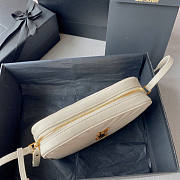 YSL Lou Camera Bag Cream Size 23 x 16 x 6 cm - 3