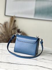 Louis Vuitton Twist Small Handbag  Size 19 x 15 x 9 cm - 5