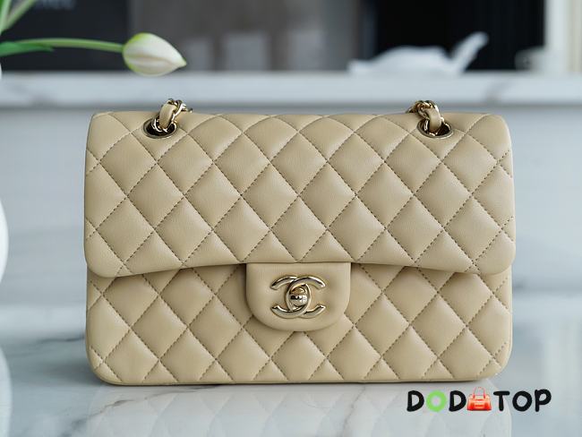 Chanel Lambskin Flap Bag Beige Gold Hardware Size 23 cm - 1