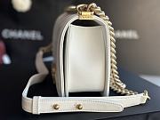 Chanel Leboy Cheveron White Bag Size 25 cm - 6