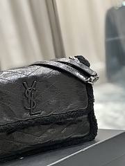 YSL Saint Laurent Niki Medium Shearling-trimmed Quilted Crinkled-leather Shoulder Bag Size 28×20×8.5 cm - 3