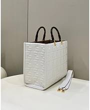 Fendi Sunshine Medium White Size 31 x 17 x 35 cm - 6