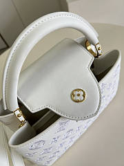 Louis Vuitton LV Capucines BB Handbag Size 27 x 18 x 9 cm - 6