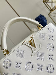 Louis Vuitton LV Capucines BB Handbag Size 27 x 18 x 9 cm - 2