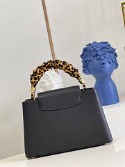 Louis Vuitton Capucines MM Black Bag Size 31.5 x 20 x 11 cm - 5