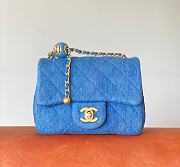 Chanel Flap Bag Mini Denim Size 17 cm - 1
