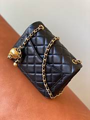 Chanel Flap Bag Mini Black Size 17 cm - 2