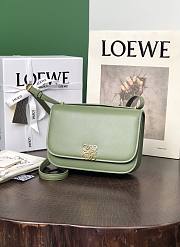 Lowe Tofu Green Bag Size 18.5 x 12.5 x 6 cm - 1