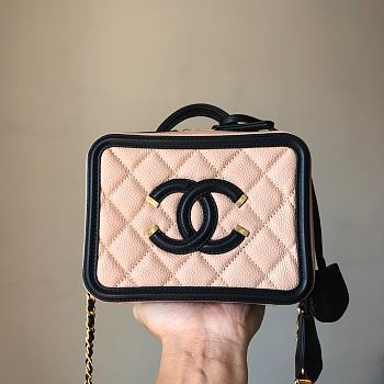 Chanel Vanity Case Size 16 x 12 x 7 cm