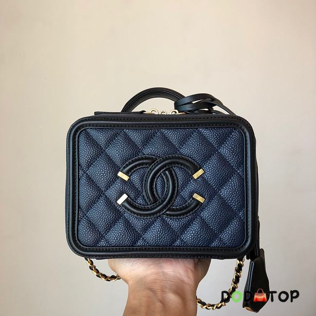 Chanel Vanity Case Black Size 17 x 13 x 7 cm - 1