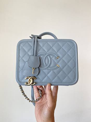 Chanel Vanity Case  Size 21 x 16 x 8 cm