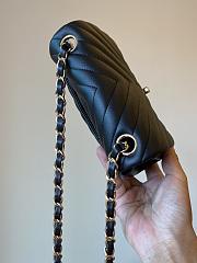 Chanel Flap Bag Lambskin Mini Black Size 17 cm - 5
