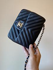 Chanel Flap Bag Lambskin Mini Black Size 17 cm - 3