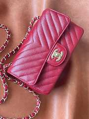 Chanel V Flap Bag Caviar Red Size 20 cm - 4