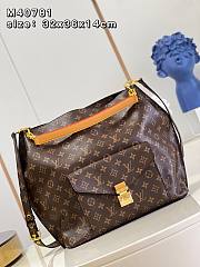 Louis Vuitton Metis Shoulder Bag Size 32 x 36 x 14 cm - 5