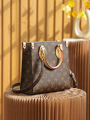 Louis Vuitton Sac Plat PM Monogram Canvas Size 21.5 x 22 x 9 cm - 4