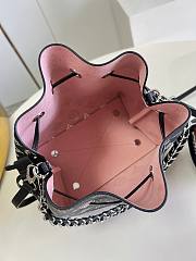 Louis Vuitton Bella Mahina Leather Handbag M21096 Size 19 x 22 x 14 cm - 5