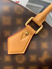 Louis Vuitton Lock It Monogram Size 44 x 34 x 16 cm - 3