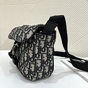 Dior Oblique Presbyopic Small Messenger Bag Size 20 x 5 x 15 cm - 4