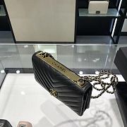 Chanel WOC Trendy Black Gold Hardware Size 12.3 × 19.2 × 3.5 cm - 5