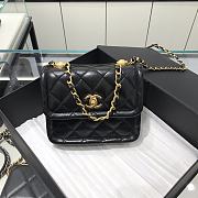 Chanel Tofu Black Bag Size 19 cm - 1