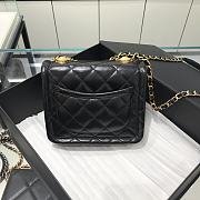 Chanel Tofu Black Bag Size 19 cm - 4