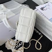 Chanel Lambskin White Size 17 x 14 x 7 cm - 4